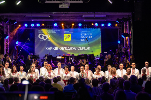 1A90DB746-3DA8-E8CD-9401-A4D9EAAE52DA.jpg
